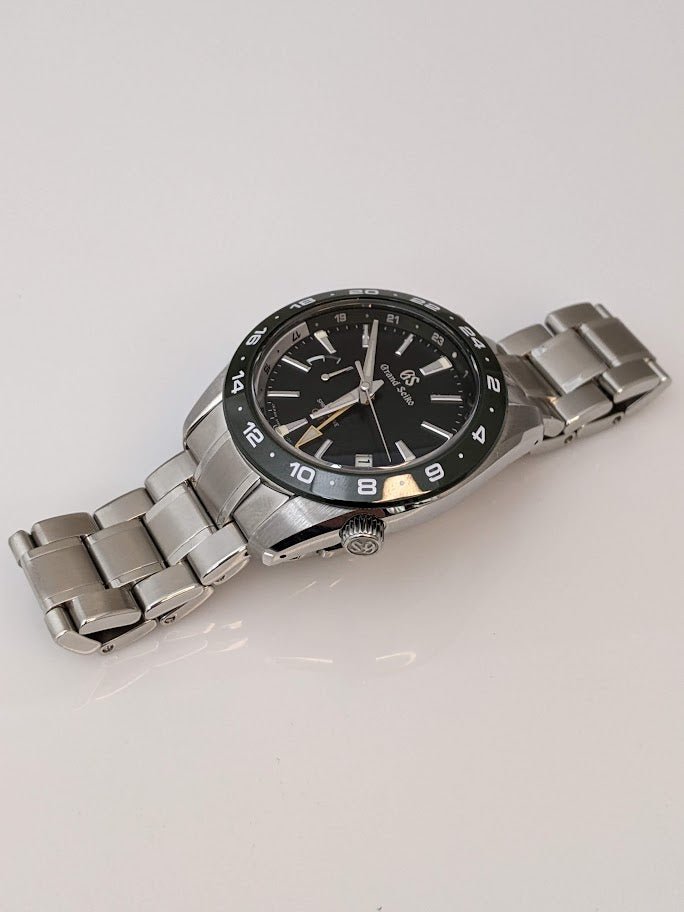 Grand Seiko gmt sport Watch in green - Elite Fine Jewelers