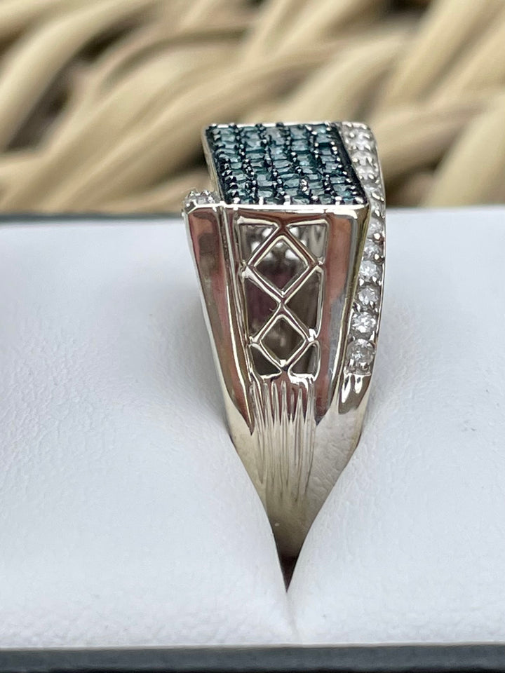 10k White Gold White and Blue Diamond Fashion Ring