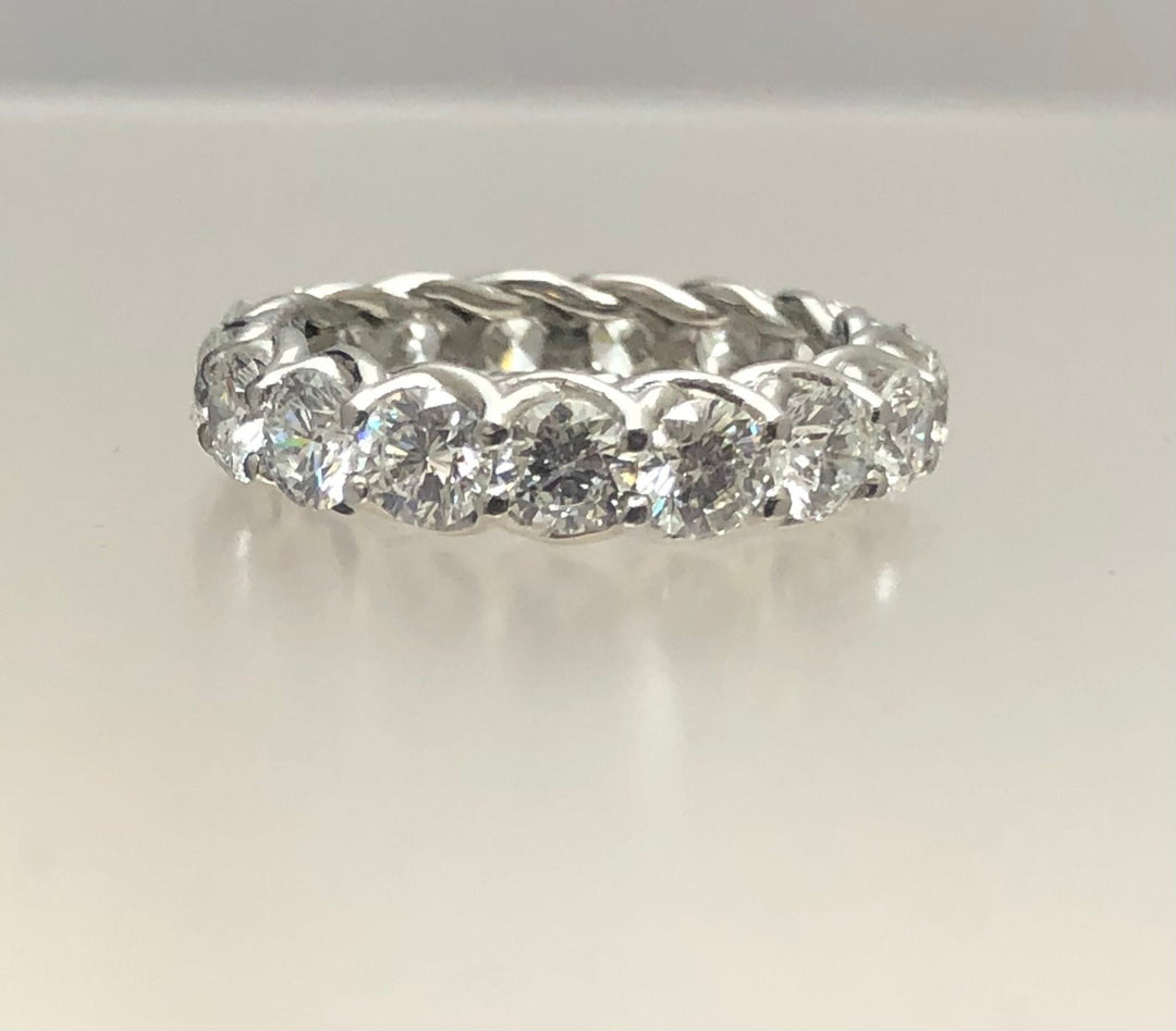 Round Brilliant Diamond Eternity Band in Platinum - Elite Fine Jewelers