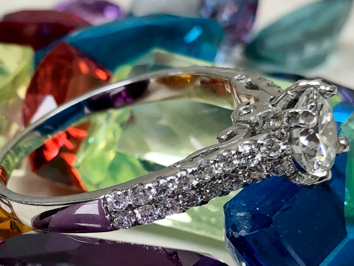 Round Brilliant Diamond Pavé Set Engagement Ring - Elite Fine Jewelers