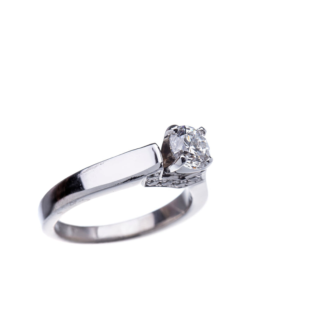 Charming White Gold Round Brilliant Diamond Engagement Ring - Elite Fine Jewelers