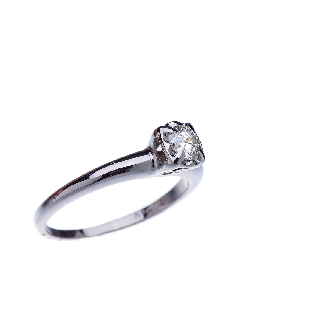 VS1 Diamond Solitaire Engagement Ring - Elite Fine Jewelers